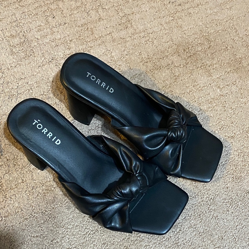 Torrid Black Size 8WW Mules with Bow Accent Summer Fall Career Academia